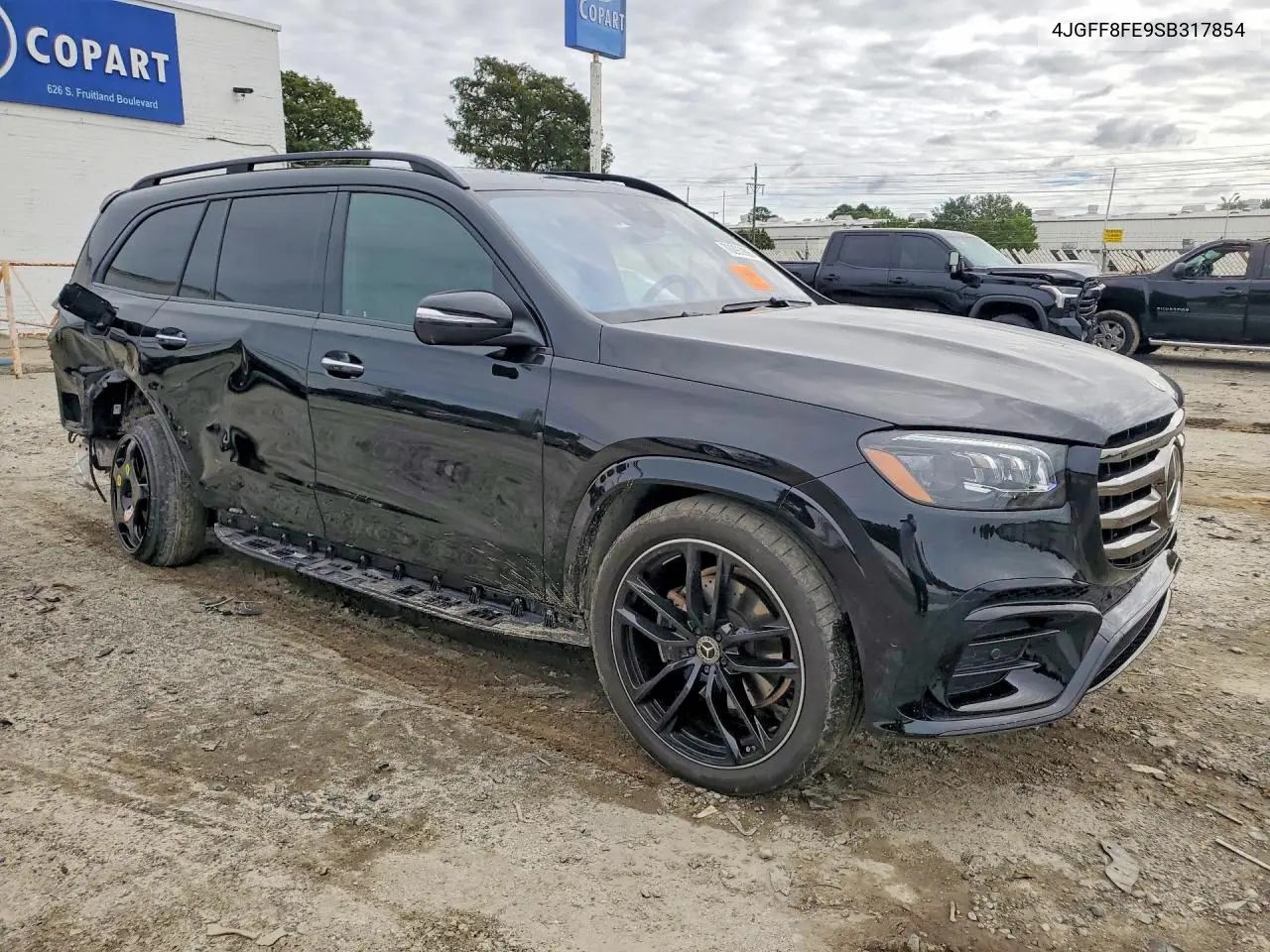 2025 MERCEDES GLS-KLASSE VIN 4JGFF8FE9SB317854 — фото 4