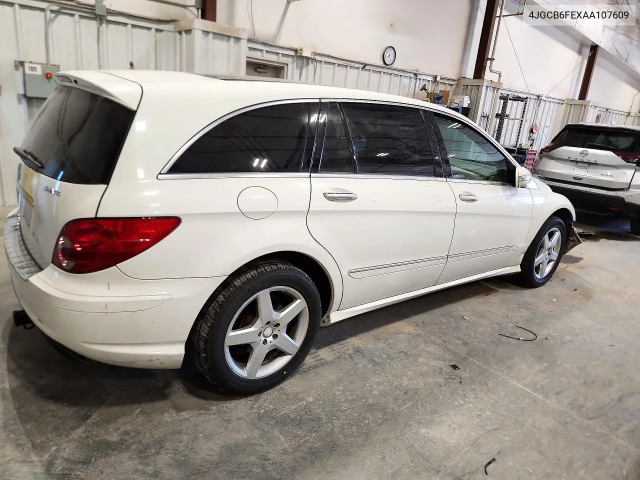 2010 MERCEDES R-KLASSE VIN 4JGCB6FEXAA107609 — фото 3