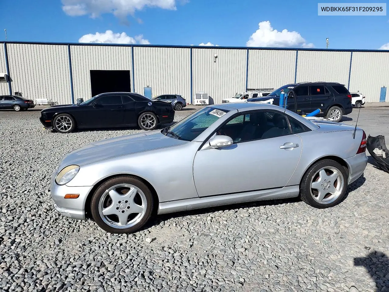MERCEDES SLK-KLASSE 2001, VIN WDBKK65F31F209295