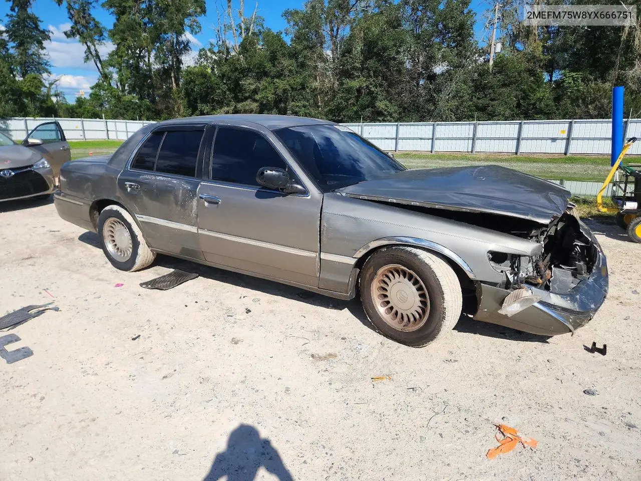 2000 MERCURY GRAND MARQUIS VIN 2MEFM75W8YX666751 — фото 4