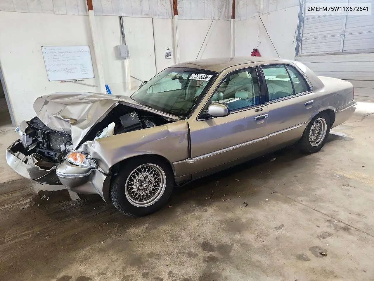 MERCURY GRAND MARQUIS 2001, VIN 2MEFM75W11X672641