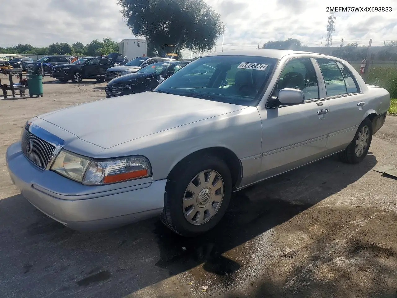 MERCURY GRAND MARQUIS 2004, VIN 2MEFM75WX4X693833