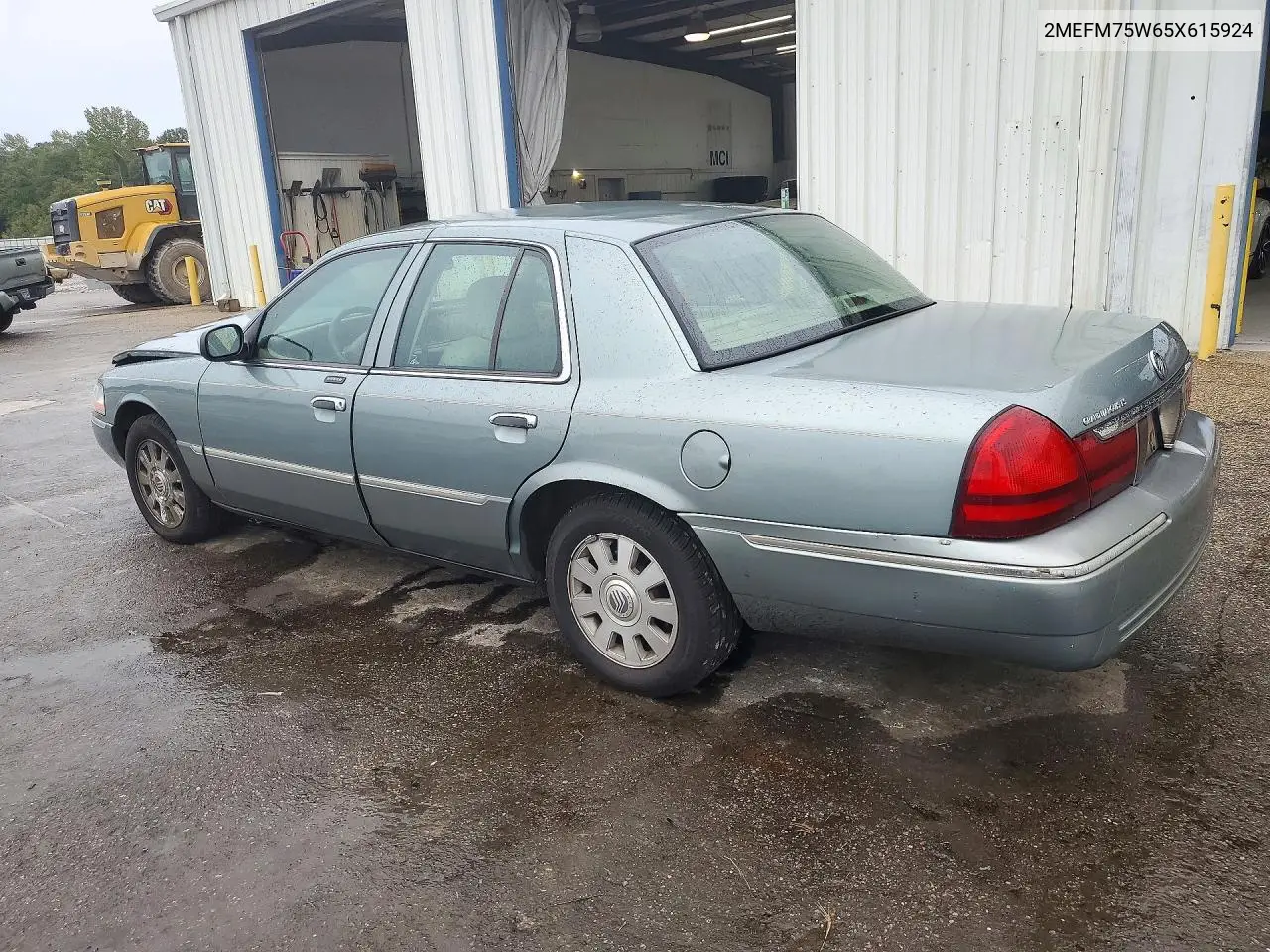 2005 MERCURY GRAND MARQUIS VIN 2MEFM75W65X615924 — фото 2
