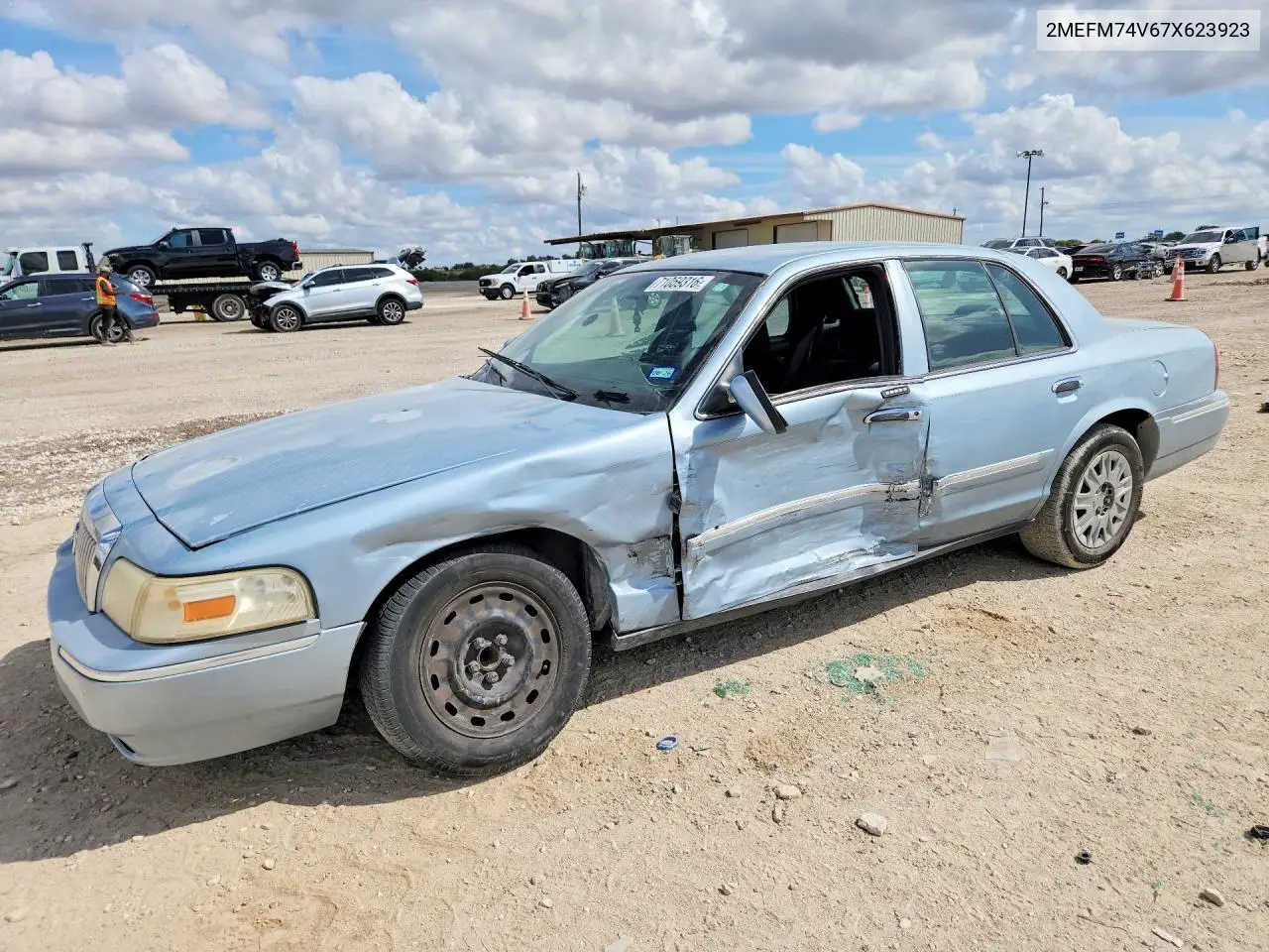 MERCURY GRAND MARQUIS 2007, VIN 2MEFM74V67X623923