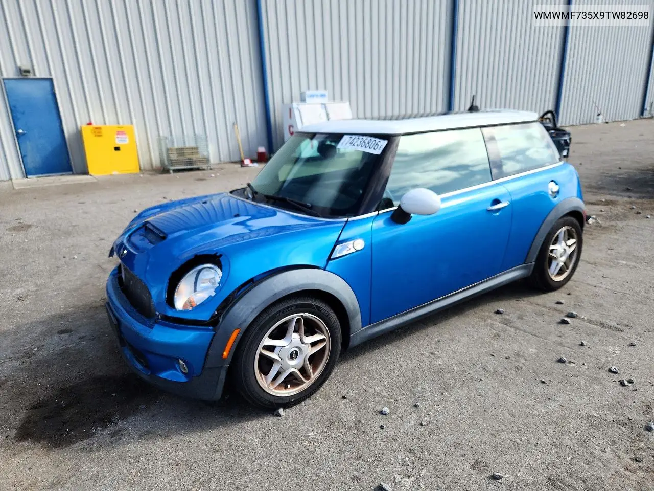 MINI COOPER 2009, VIN WMWMF735X9TW82698