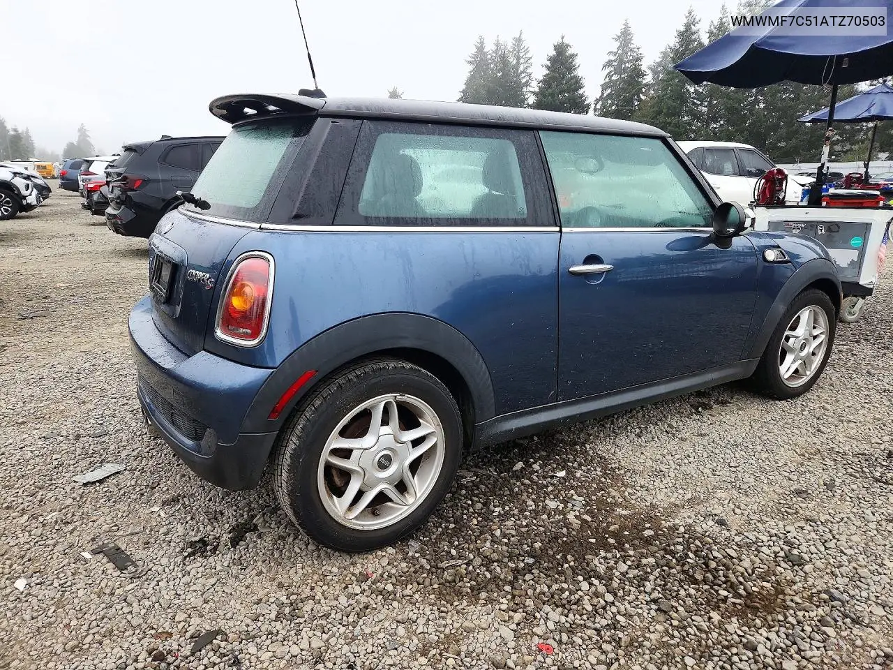2010 MINI COOPER VIN WMWMF7C51ATZ70503 — фото 3