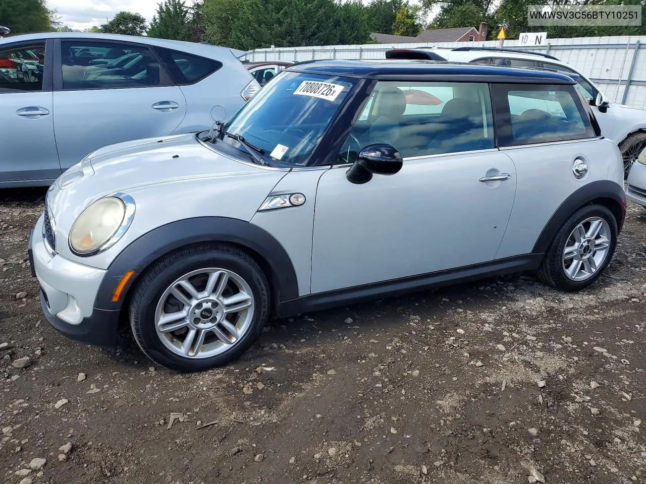MINI COOPER 2011, VIN WMWSV3C56BTY10251