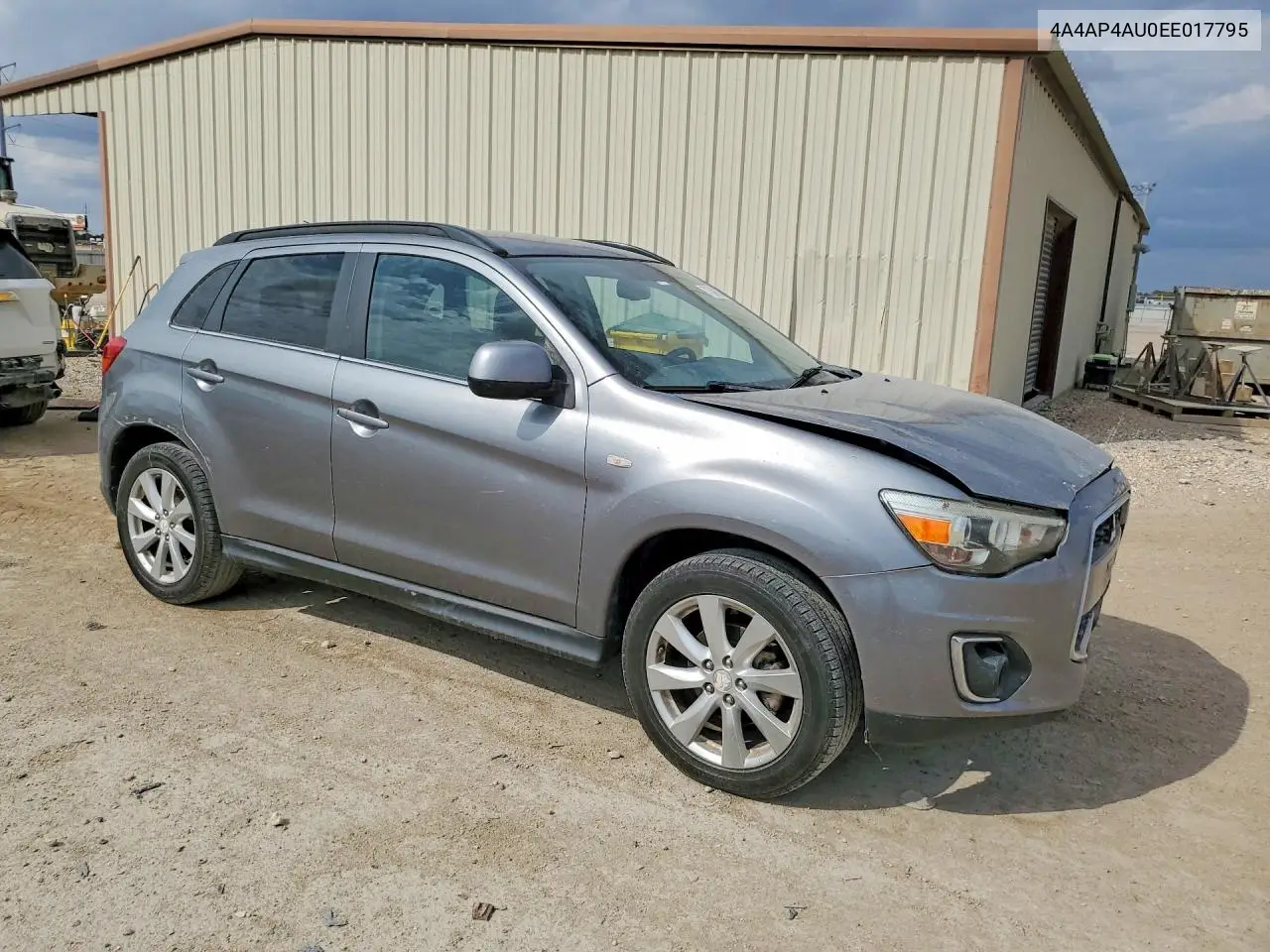2014 MITSUBISHI OUTLANDER VIN 4A4AP4AU0EE017795 — фото 4