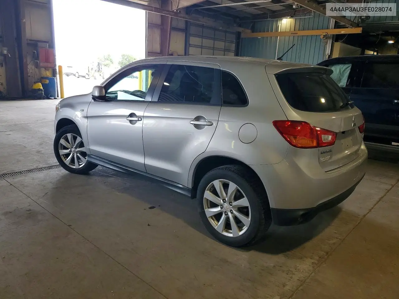 2015 MITSUBISHI OUTLANDER VIN 4A4AP3AU3FE028074 — фото 2