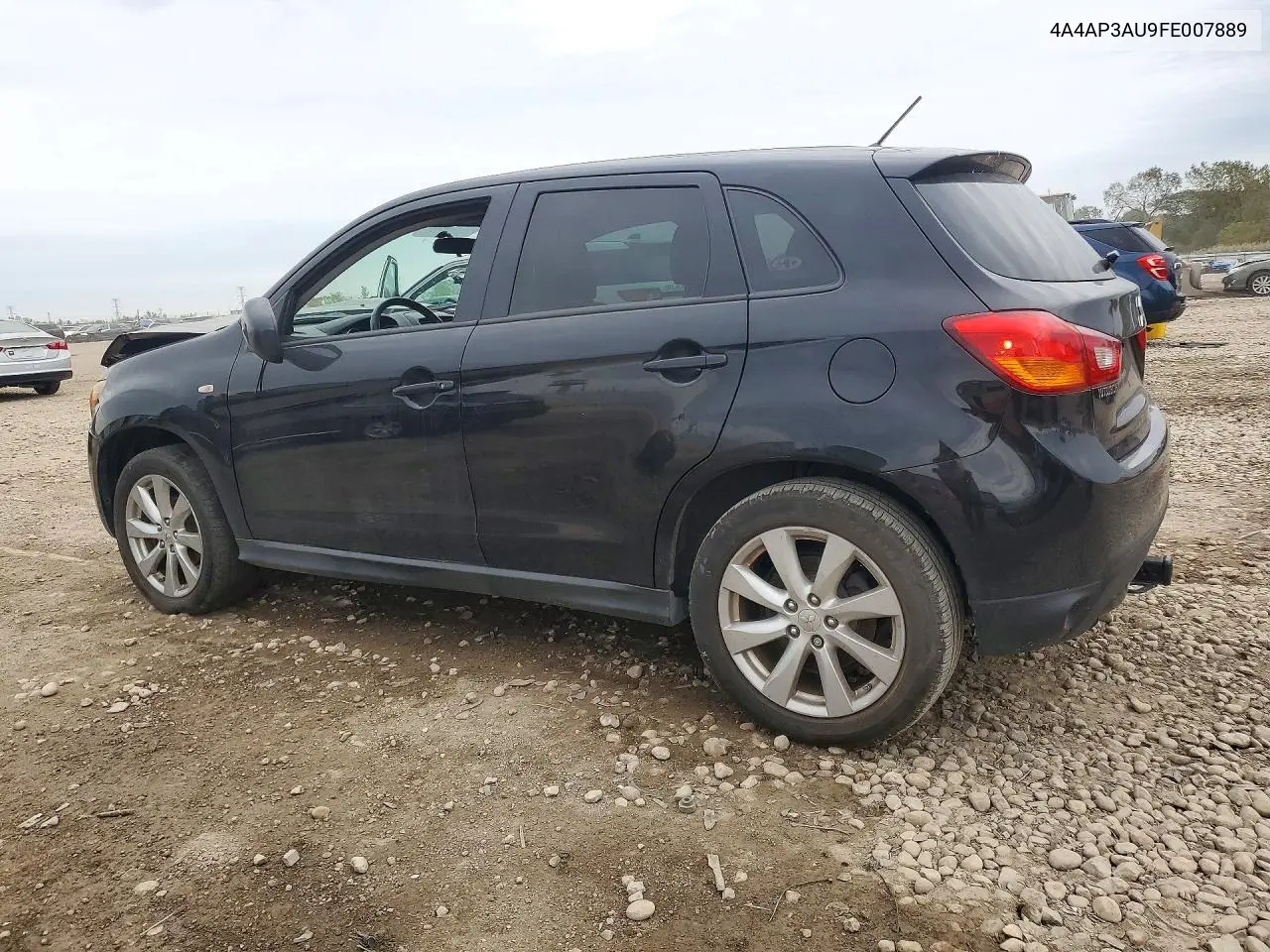 2015 MITSUBISHI OUTLANDER VIN 4A4AP3AU9FE007889 — фото 2