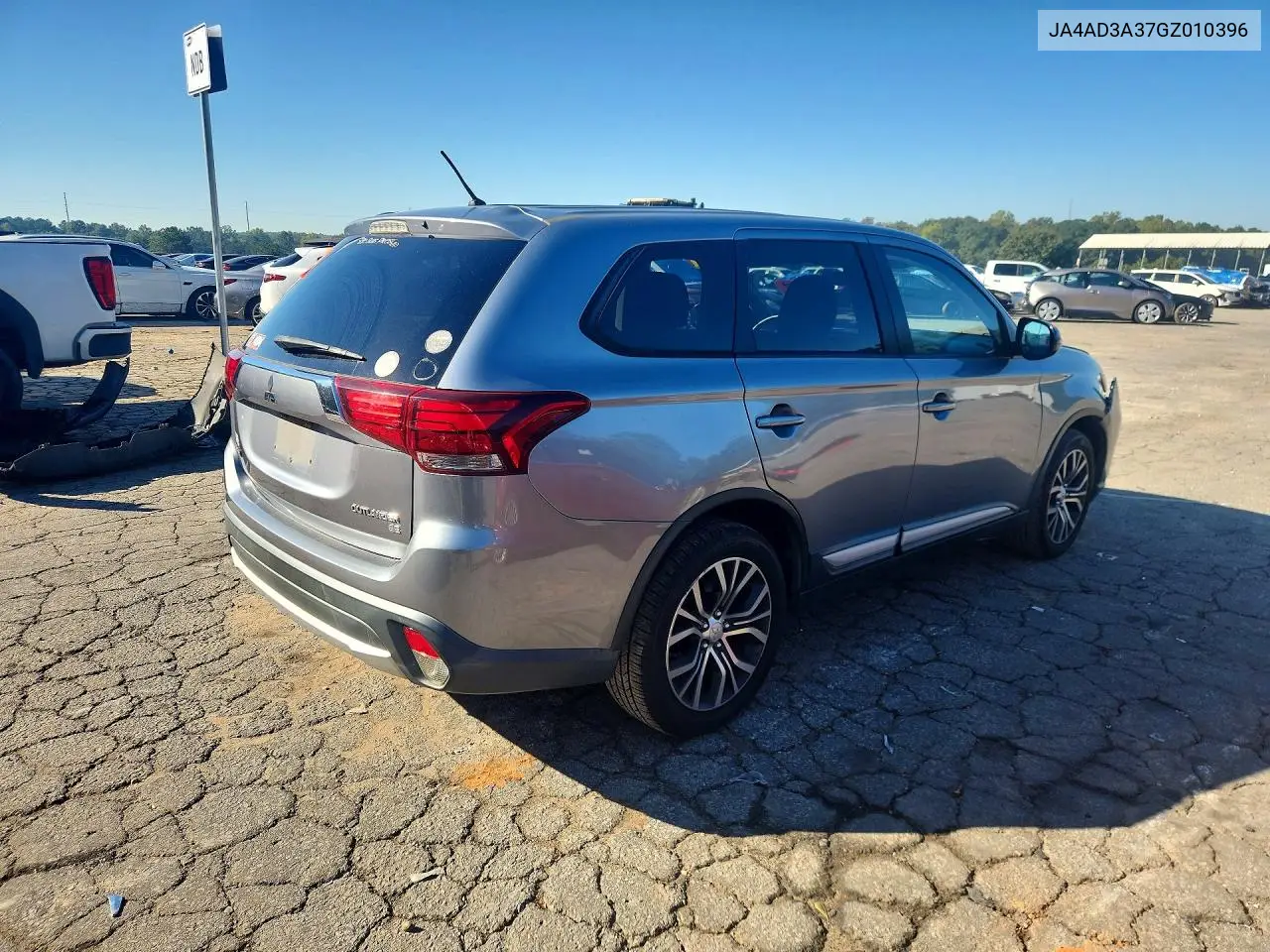 2016 MITSUBISHI OUTLANDER VIN JA4AD3A37GZ010396 — фото 3