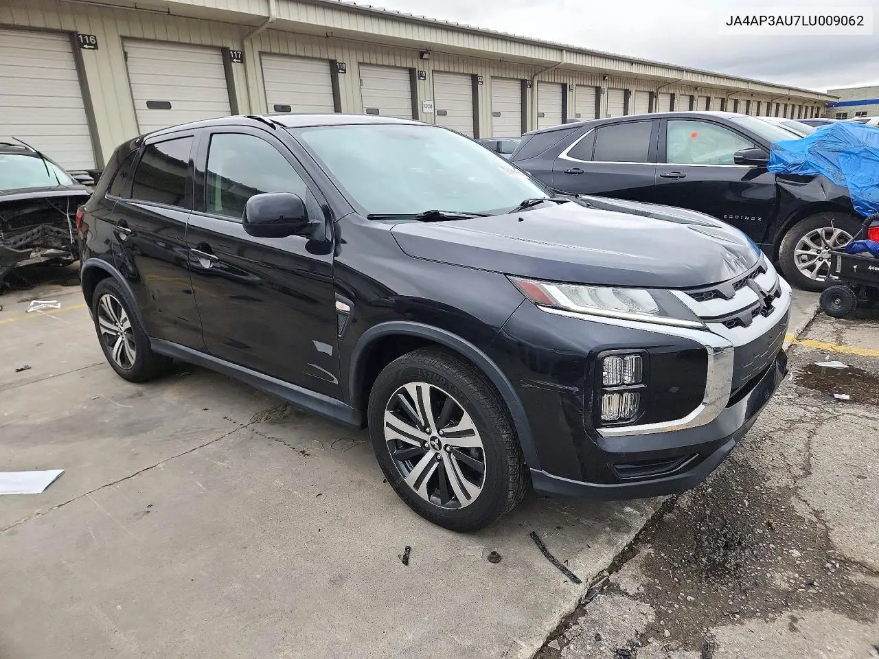 2020 MITSUBISHI OUTLANDER VIN JA4AP3AU7LU009062 — фото 4