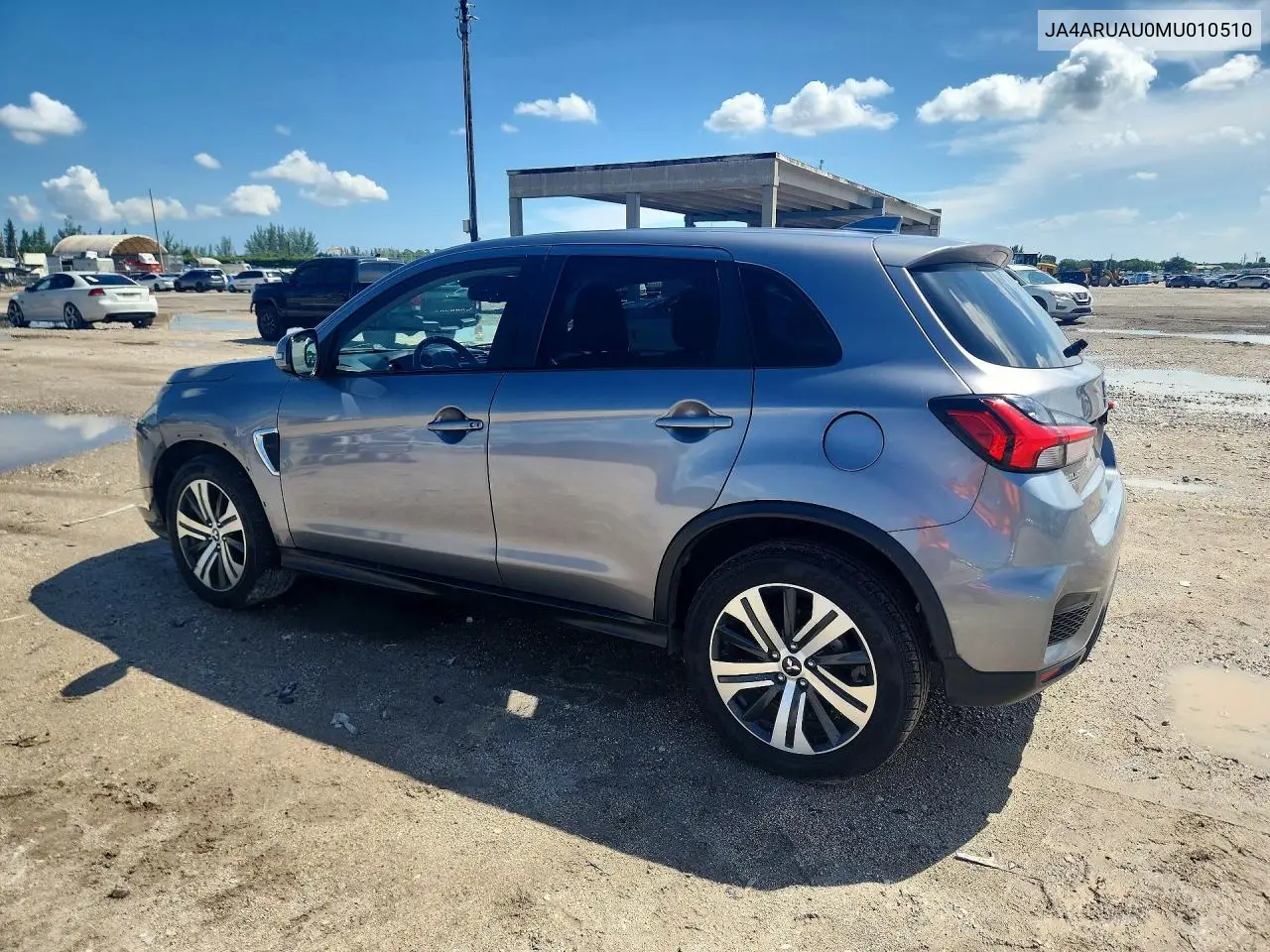 2021 MITSUBISHI OUTLANDER VIN JA4ARUAU0MU010510 — фото 2