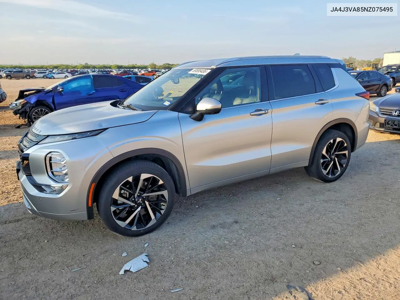 MITSUBISHI OUTLANDER 2022, VIN JA4J3VA85NZ075495