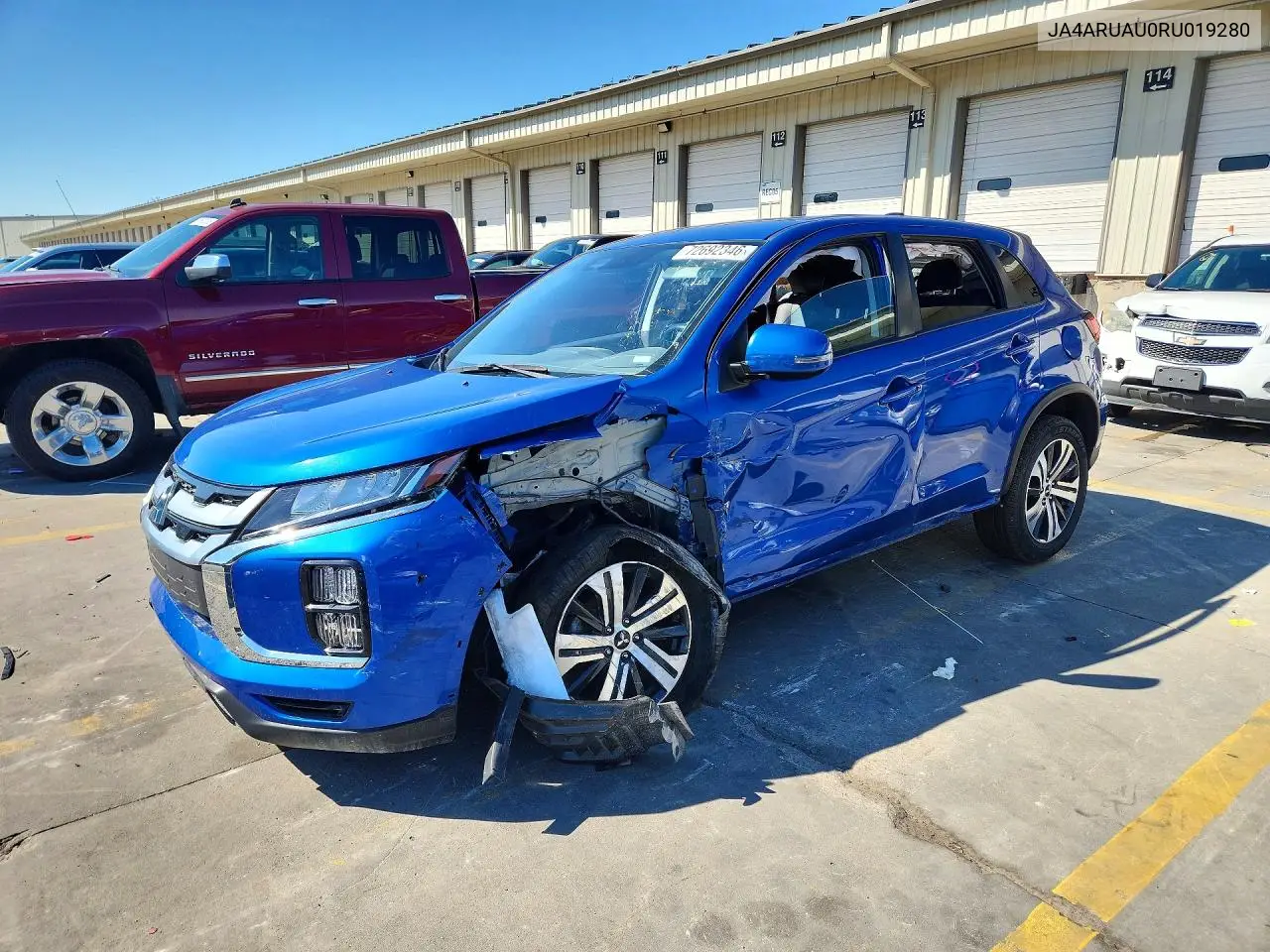 MITSUBISHI OUTLANDER 2024, VIN JA4ARUAU0RU019280