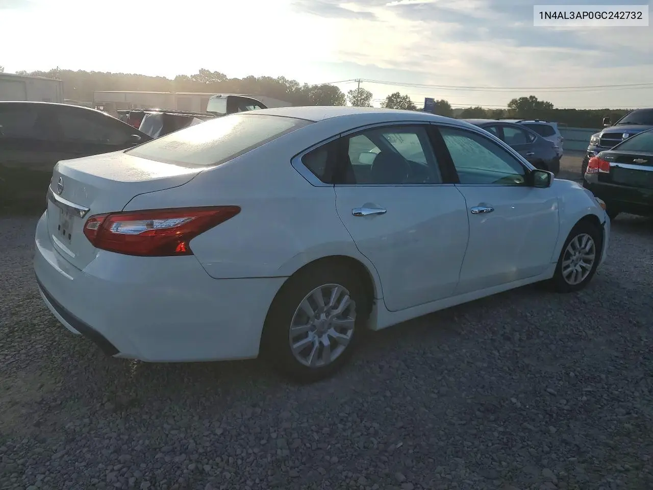 2016 NISSAN ALTIMA VIN 1N4AL3AP0GC242732 — фото 3