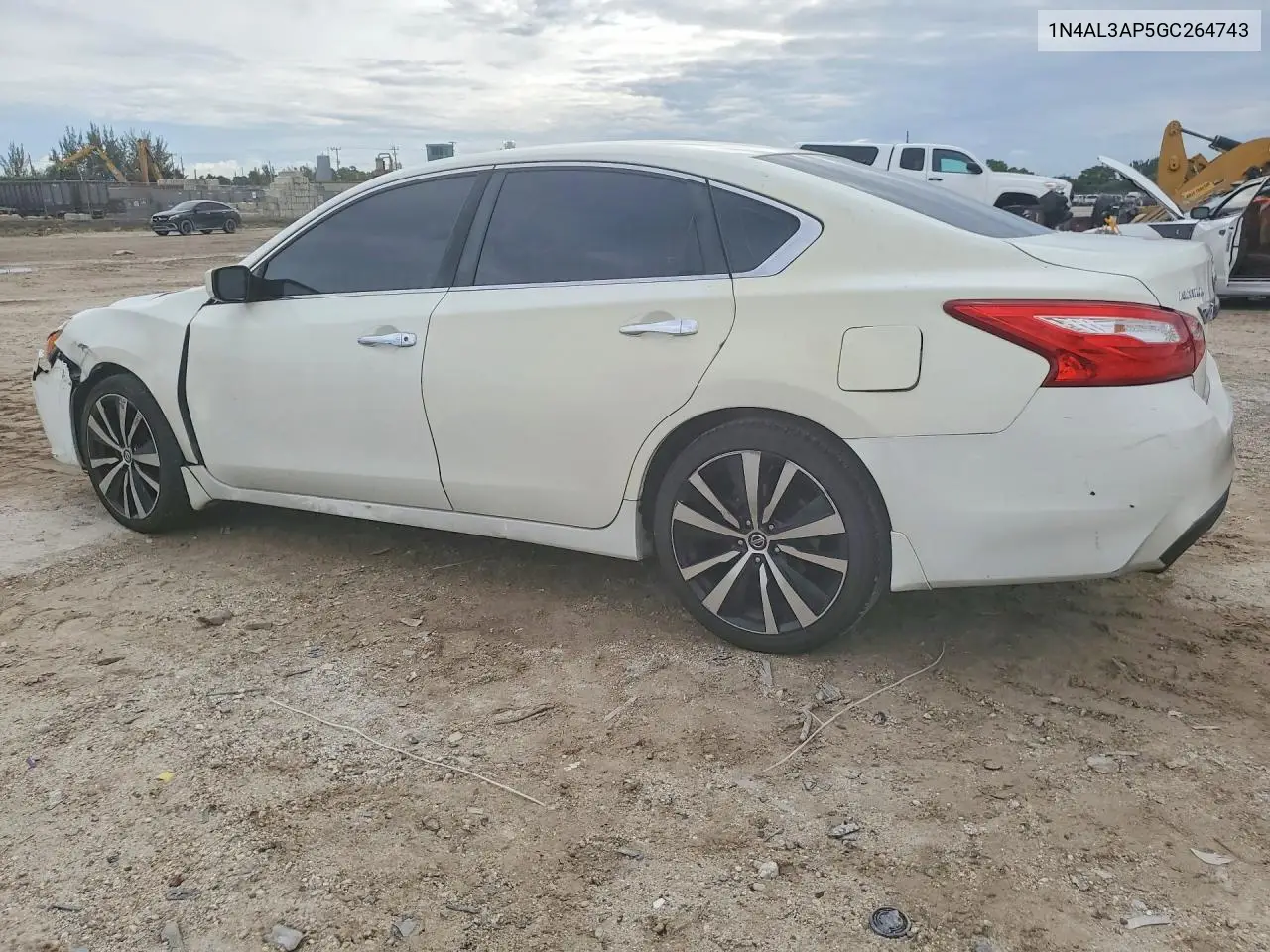 2016 NISSAN ALTIMA VIN 1N4AL3AP5GC264743 — фото 2