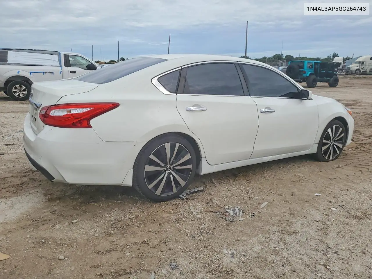 2016 NISSAN ALTIMA VIN 1N4AL3AP5GC264743 — фото 3