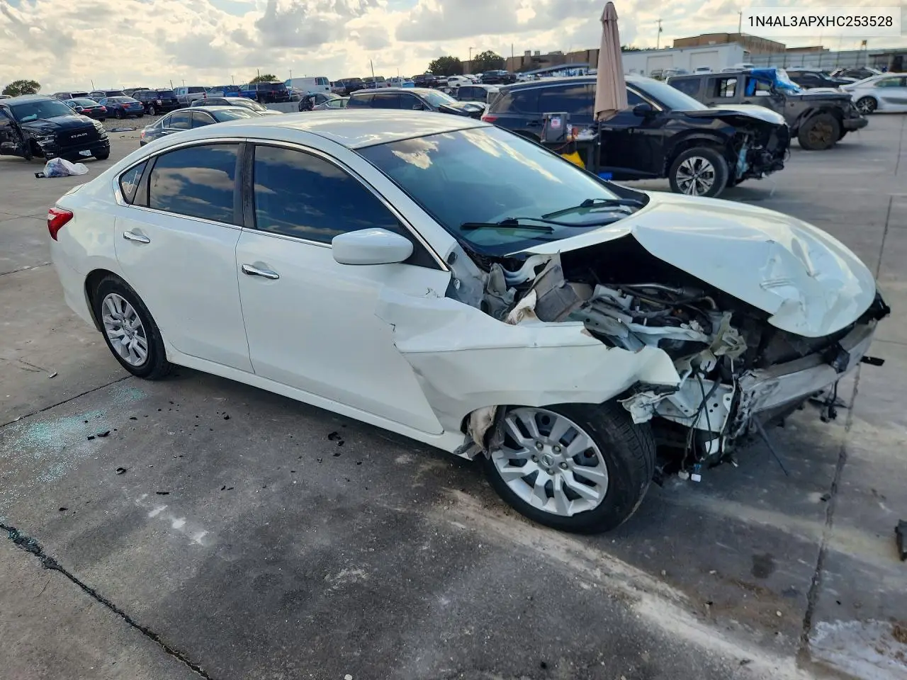 2017 NISSAN ALTIMA VIN 1N4AL3APXHC253528 — фото 4