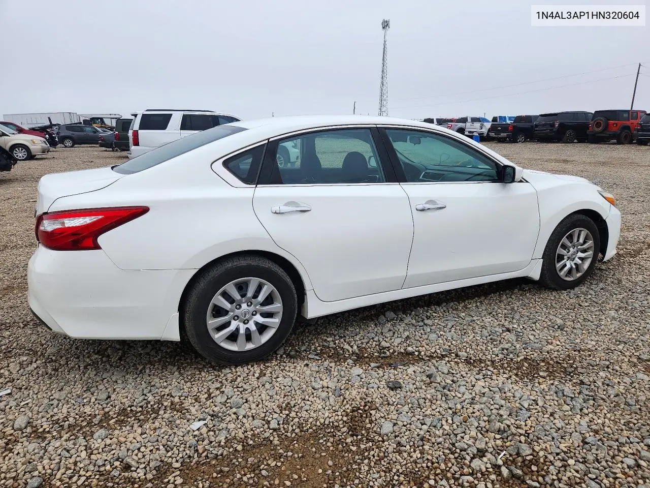 2017 NISSAN ALTIMA VIN 1N4AL3AP1HN320604 — фото 3