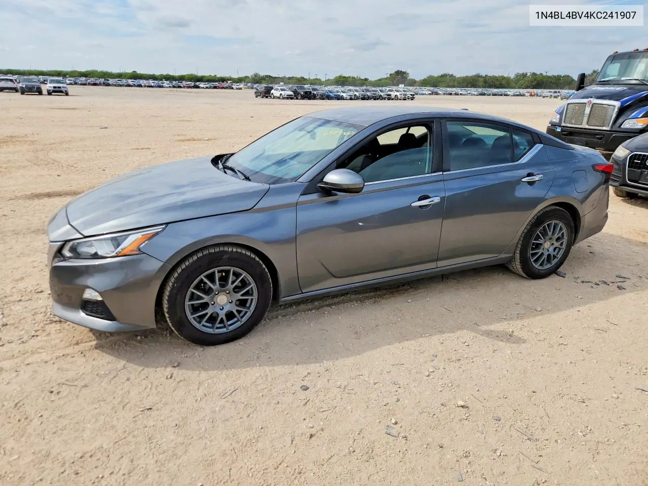 NISSAN ALTIMA 2019, VIN 1N4BL4BV4KC241907