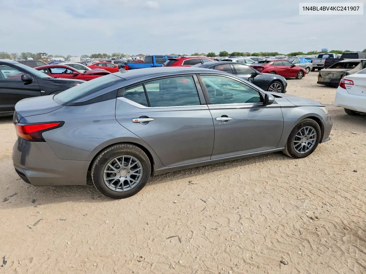 2019 NISSAN ALTIMA VIN 1N4BL4BV4KC241907 — фото 3
