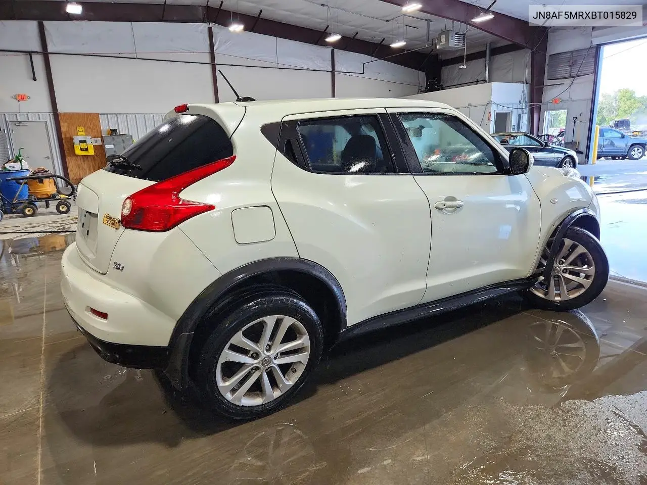 2011 NISSAN JUKE VIN JN8AF5MRXBT015829 — фото 3