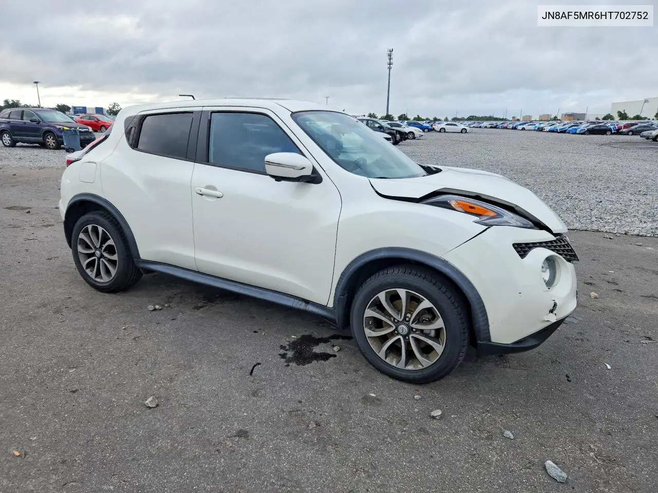 2017 NISSAN JUKE VIN JN8AF5MR6HT702752 — фото 4