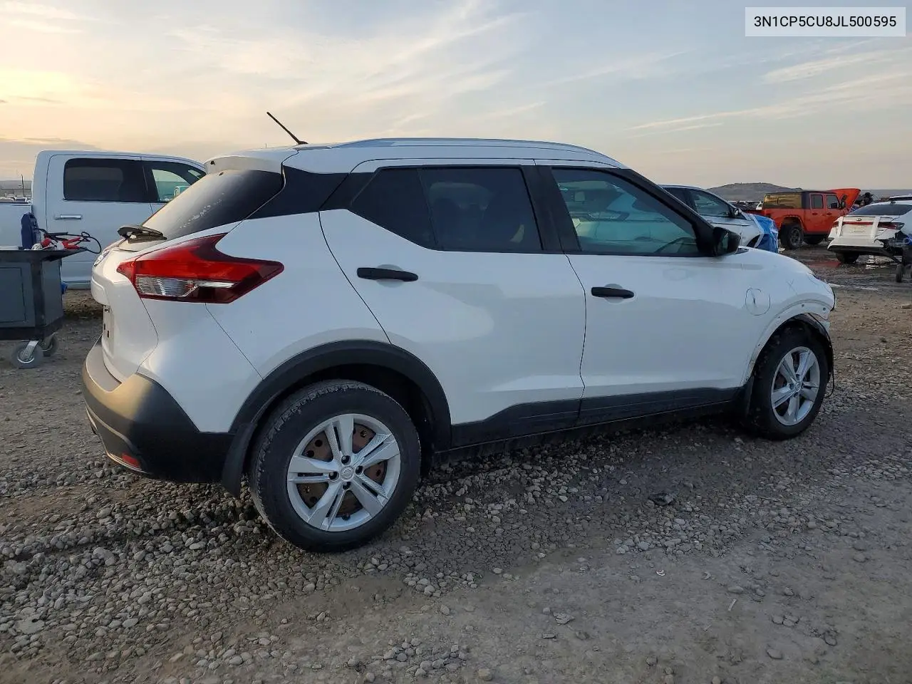2018 NISSAN KICKS VIN 3N1CP5CU8JL500595 — фото 3