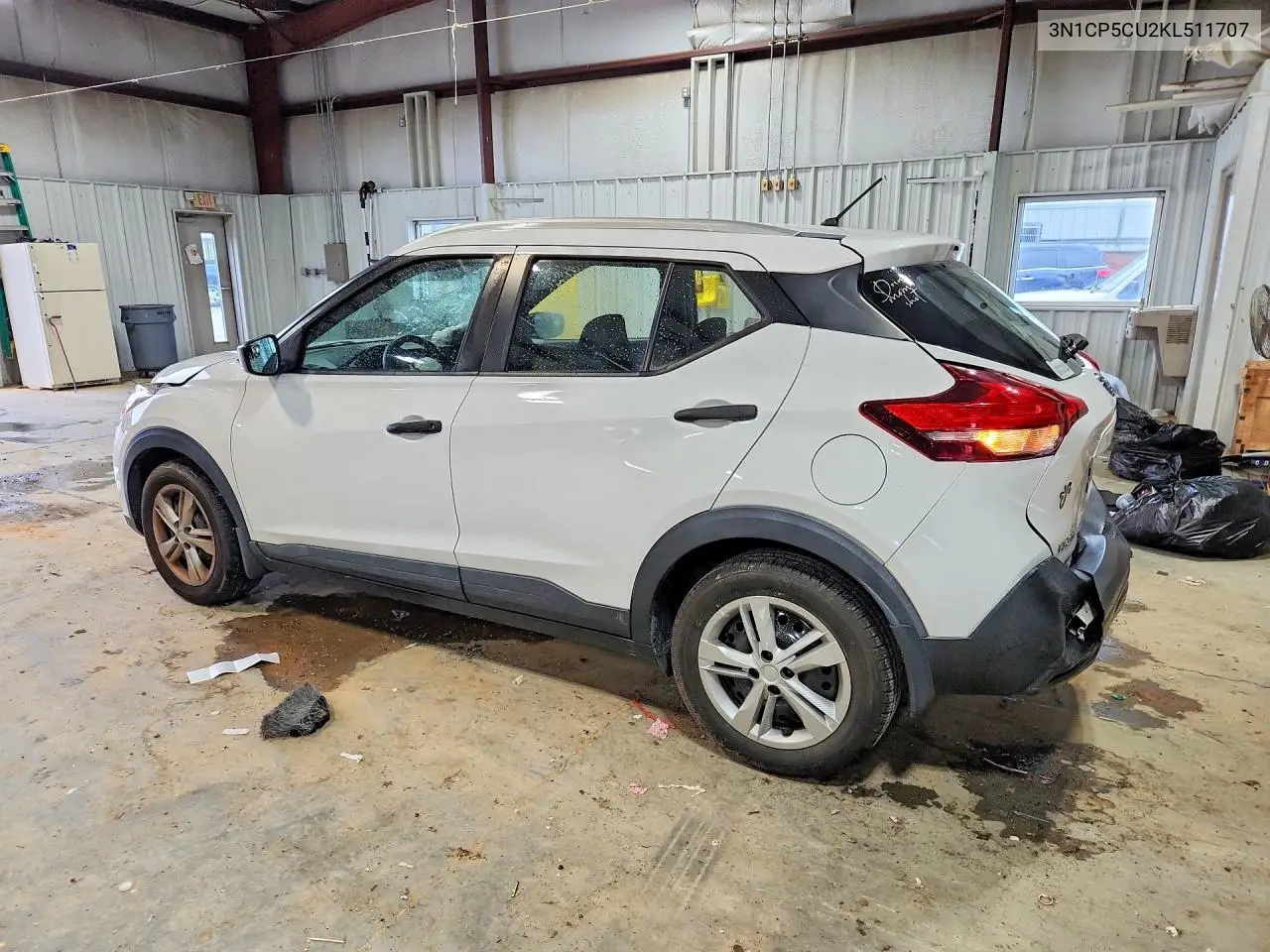 2019 NISSAN KICKS VIN 3N1CP5CU2KL511707 — фото 2