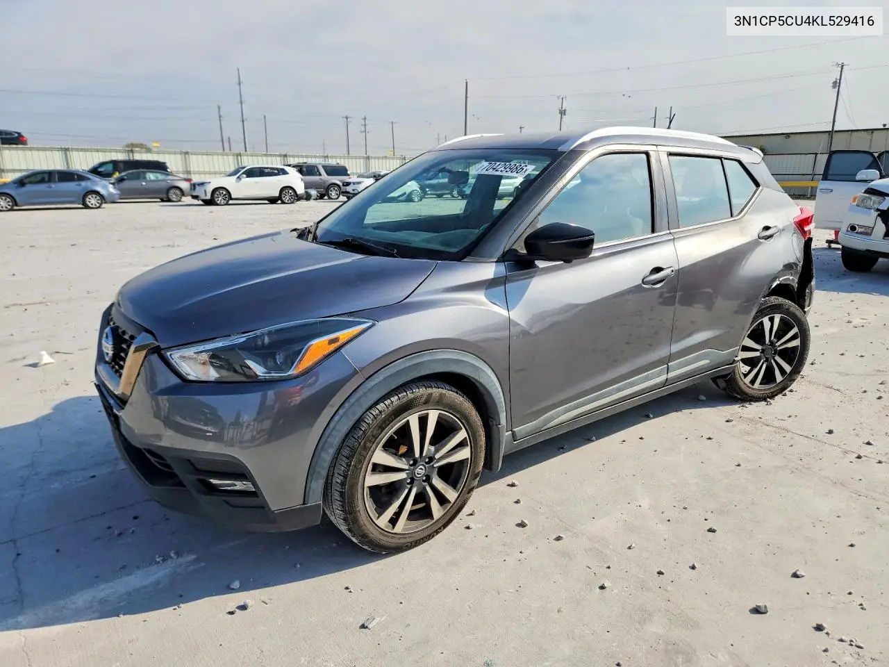NISSAN KICKS 2019, VIN 3N1CP5CU4KL529416