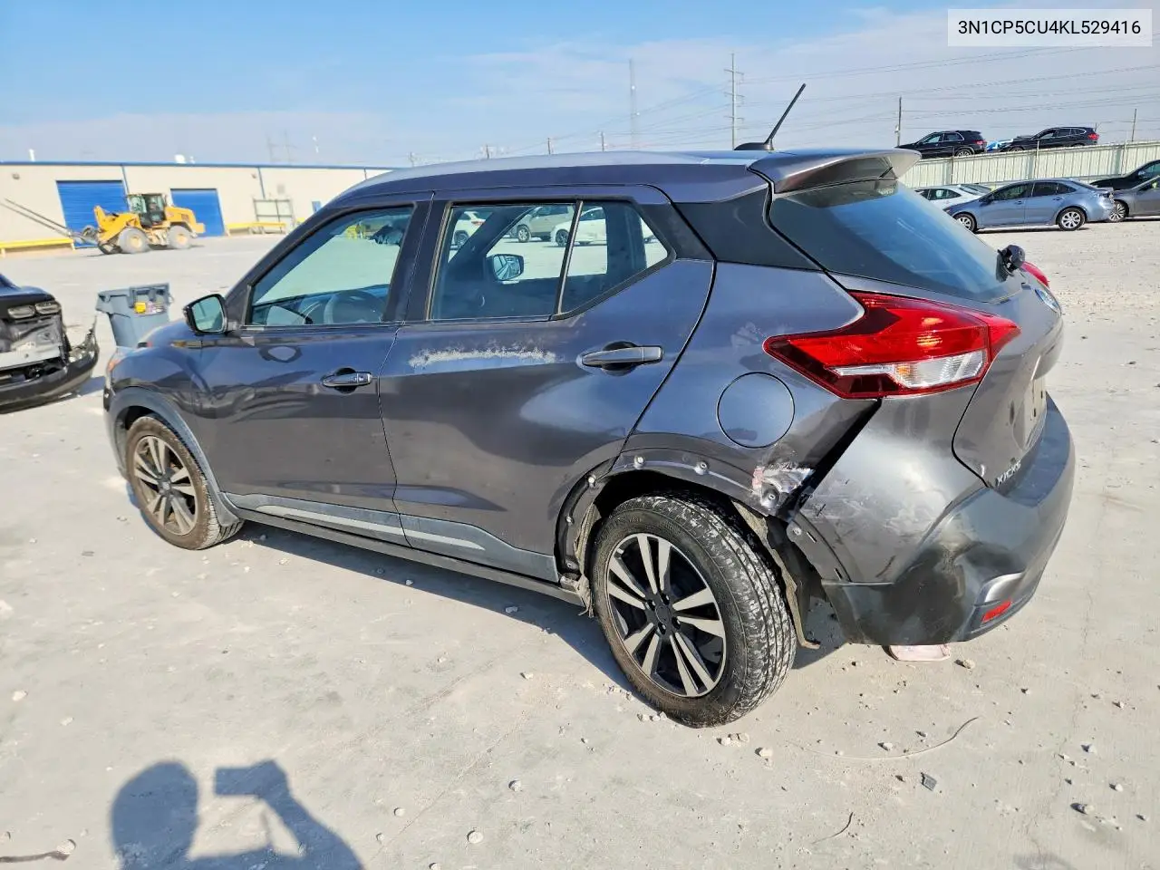 2019 NISSAN KICKS VIN 3N1CP5CU4KL529416 — фото 2