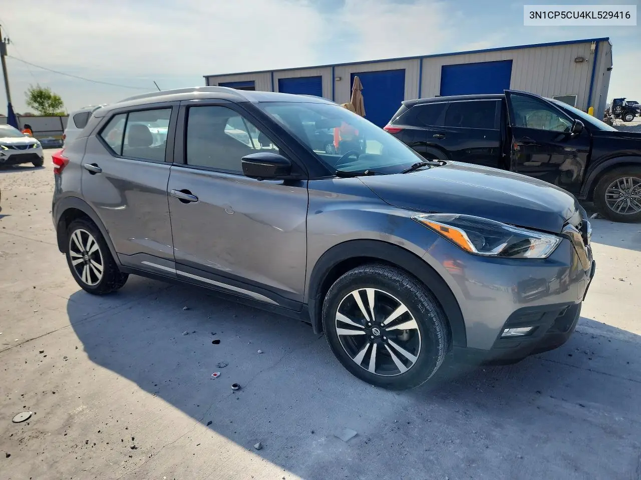 2019 NISSAN KICKS VIN 3N1CP5CU4KL529416 — фото 4