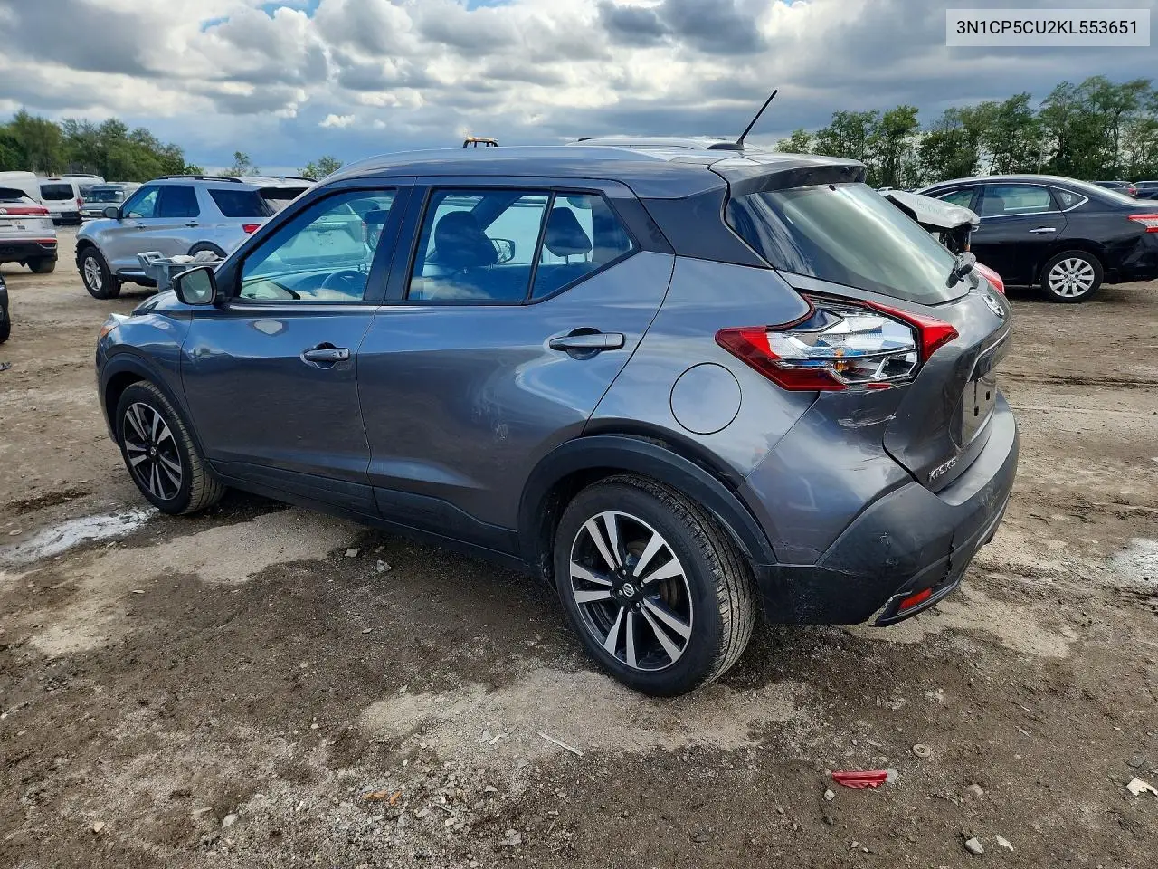 2019 NISSAN KICKS VIN 3N1CP5CU2KL553651 — фото 2