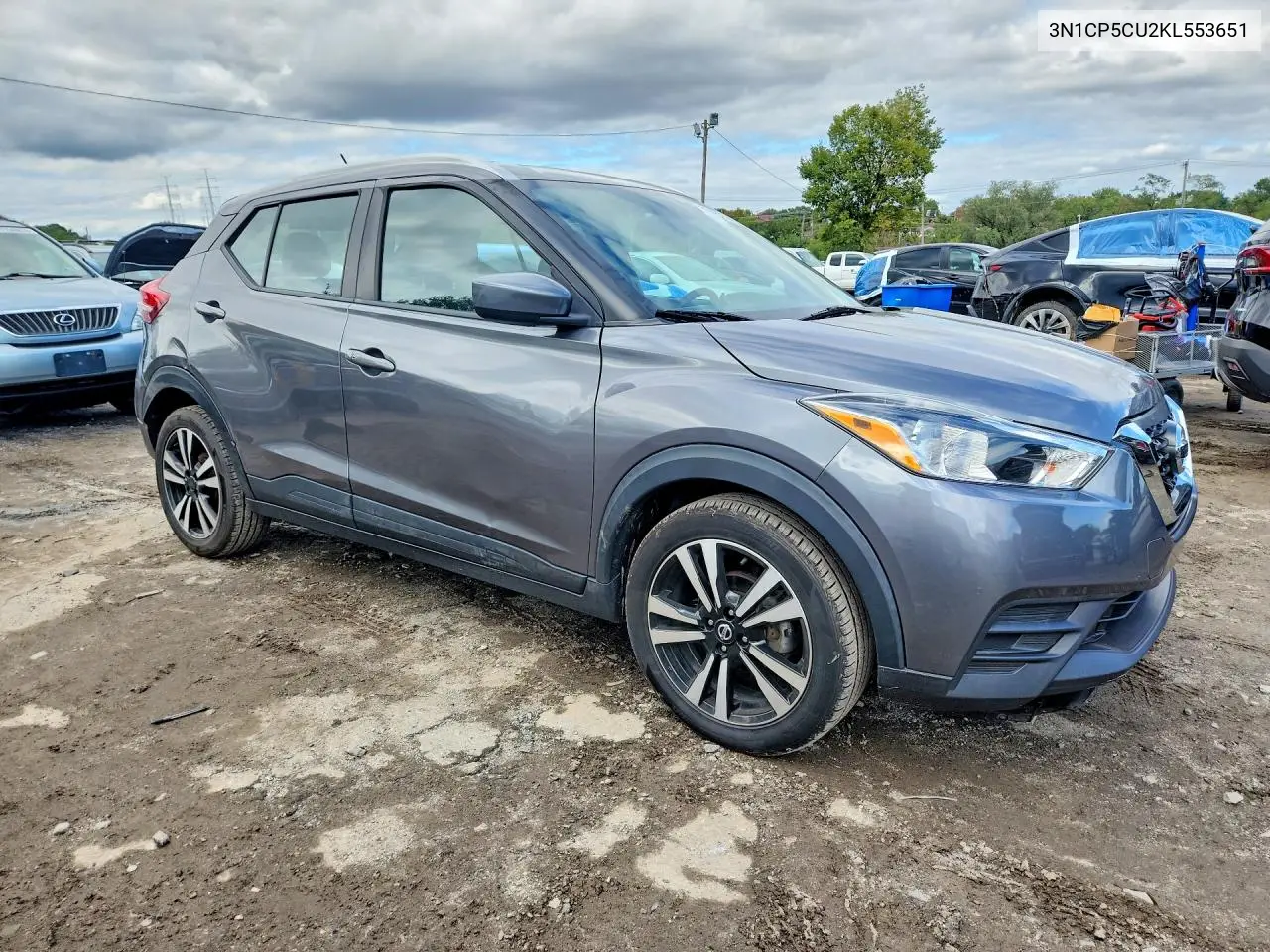 2019 NISSAN KICKS VIN 3N1CP5CU2KL553651 — фото 4