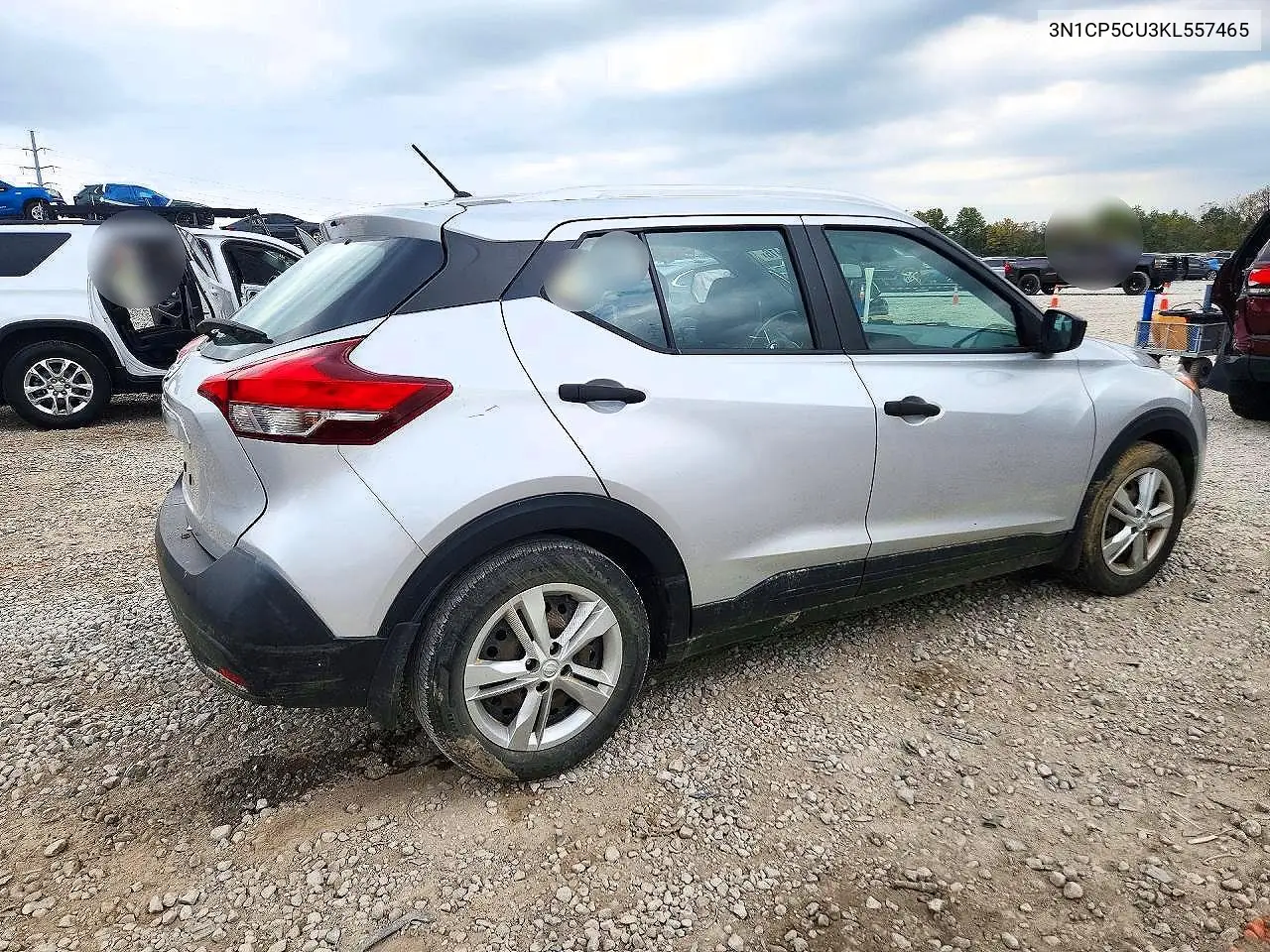 2019 NISSAN KICKS VIN 3N1CP5CU3KL557465 — фото 3