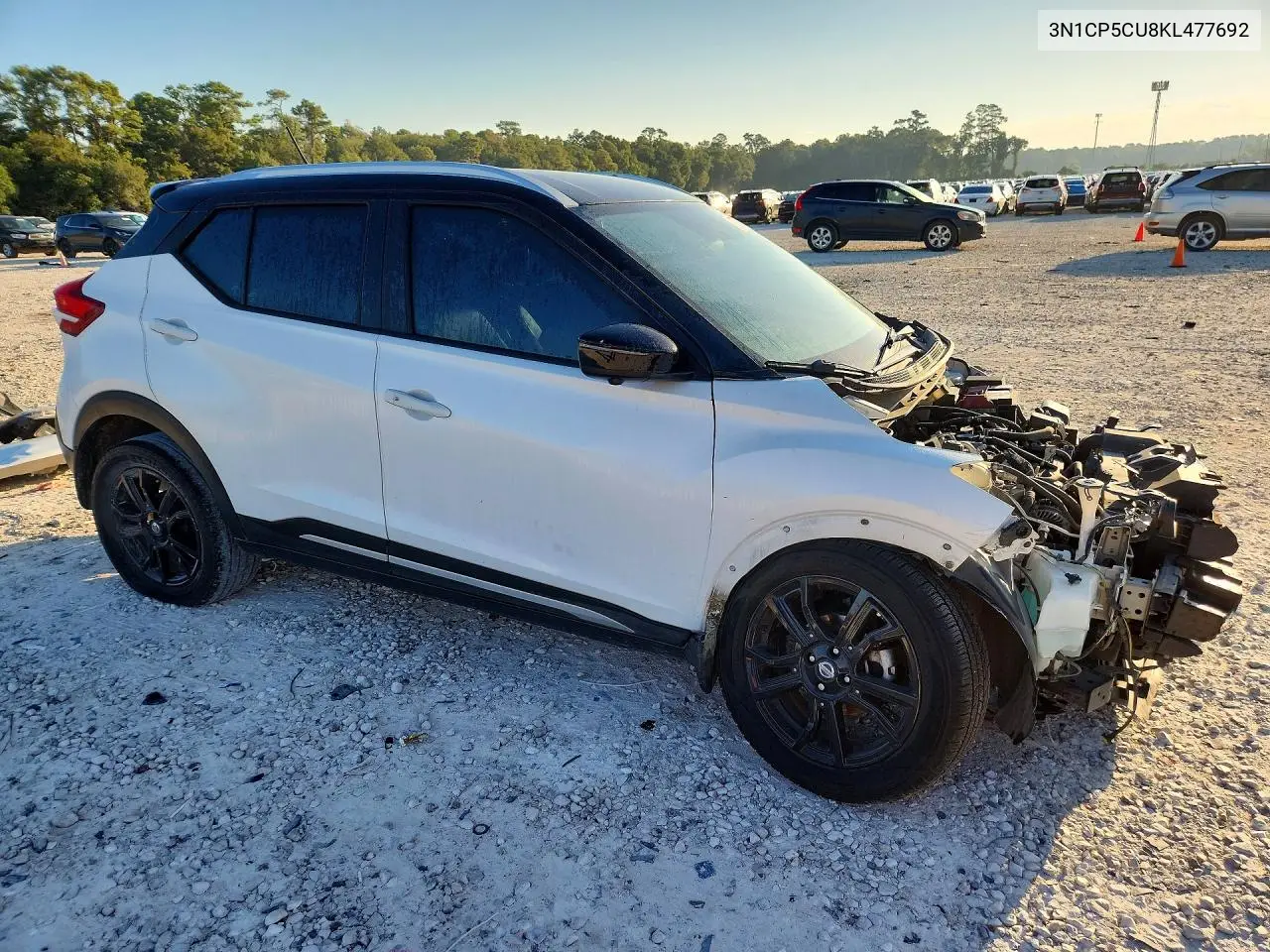 2019 NISSAN KICKS VIN 3N1CP5CU8KL477692 — фото 4