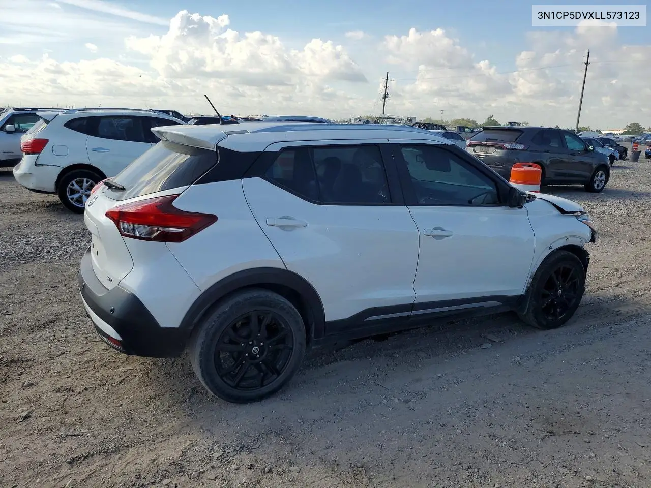 2020 NISSAN KICKS VIN 3N1CP5DVXLL573123 — фото 3