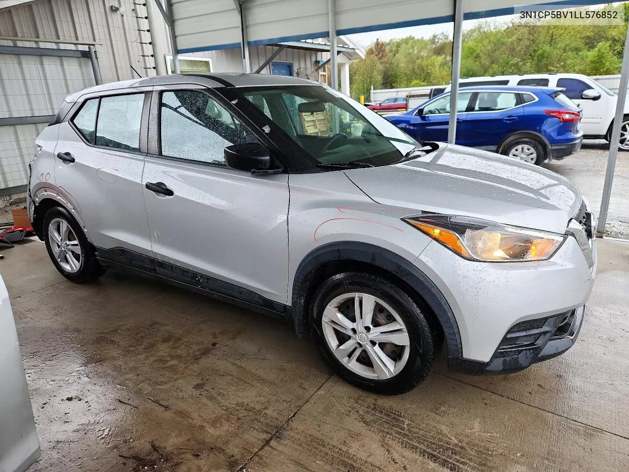 2020 NISSAN KICKS VIN 3N1CP5BV1LL576852 — фото 4