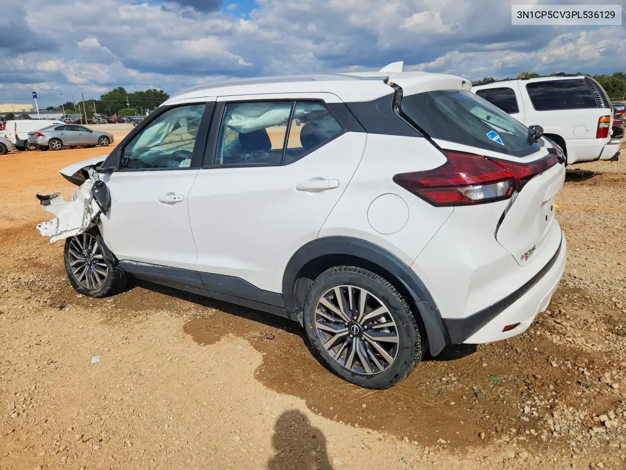 2023 NISSAN KICKS VIN 3N1CP5CV3PL536129 — фото 2