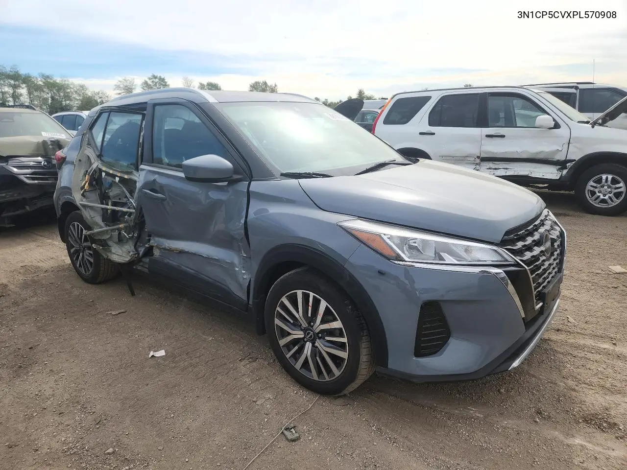 2023 NISSAN KICKS VIN 3N1CP5CVXPL570908 — фото 4