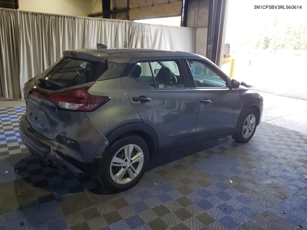 2024 NISSAN KICKS VIN 3N1CP5BV3RL560614 — фото 3