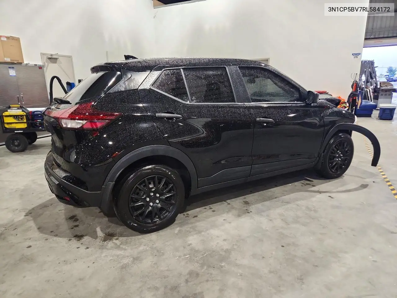 2024 NISSAN KICKS VIN 3N1CP5BV7RL584172 — фото 3