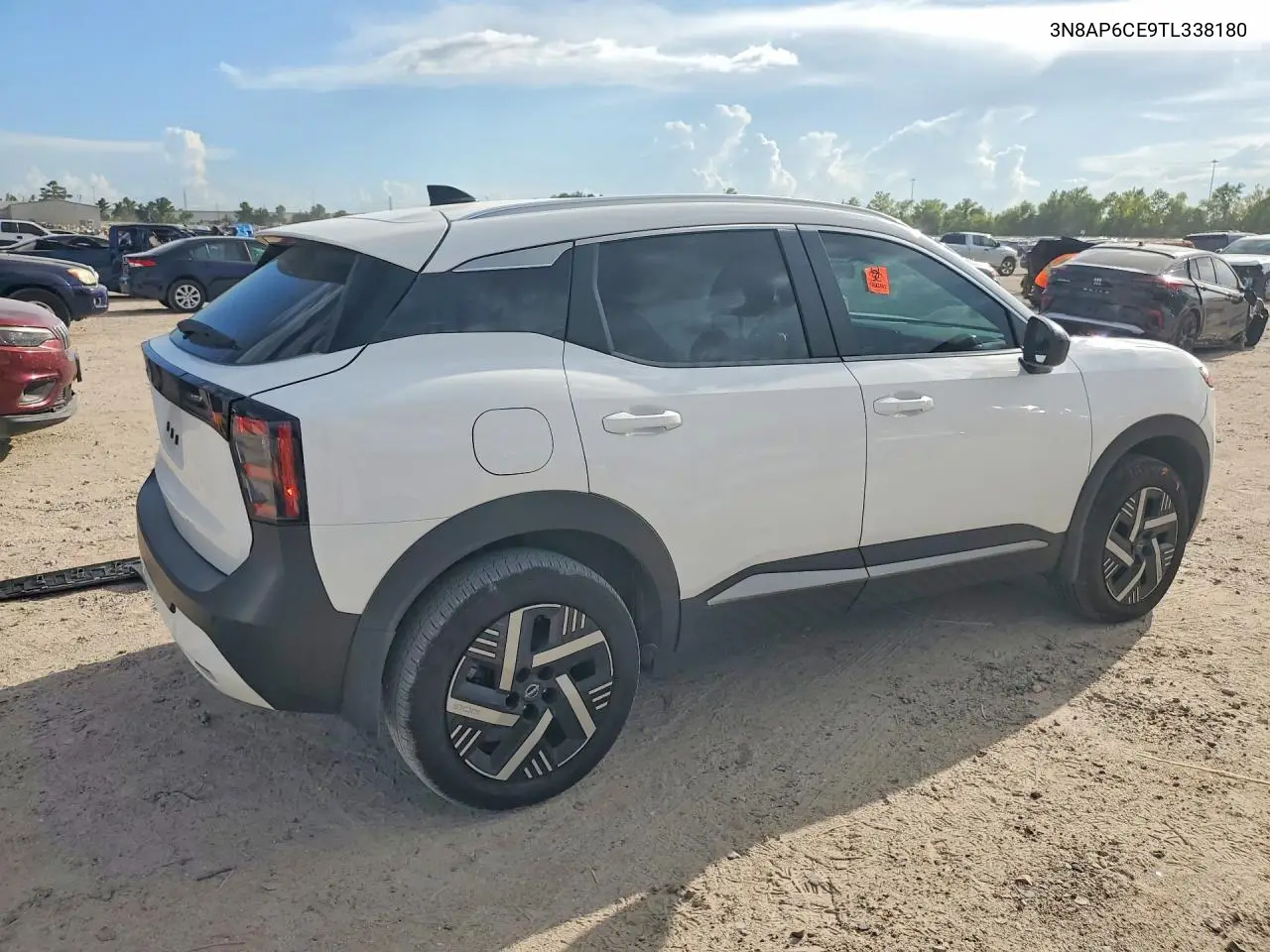 2026 NISSAN KICKS VIN 3N8AP6CE9TL338180 — фото 3