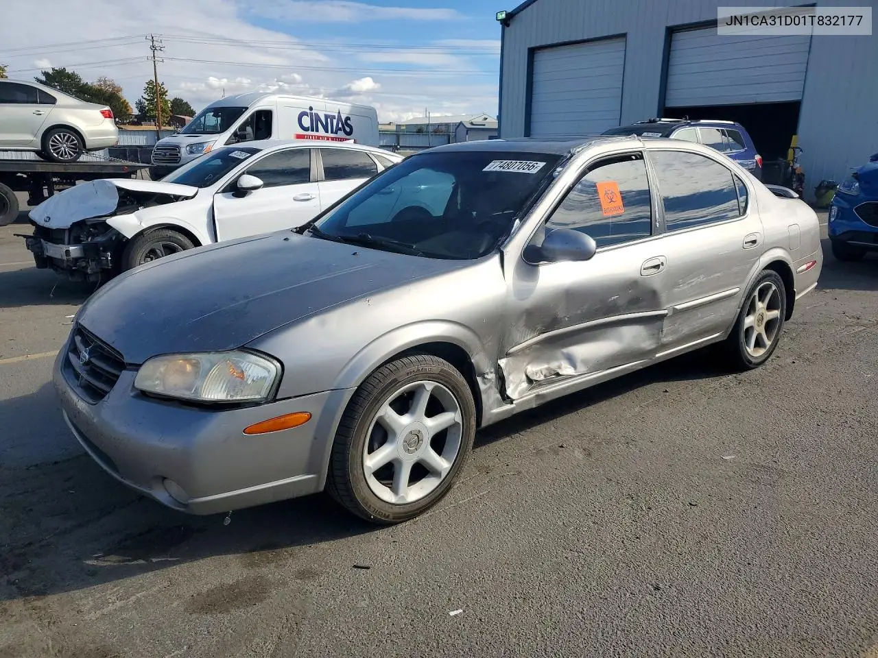 NISSAN MAXIMA 2001, VIN JN1CA31D01T832177