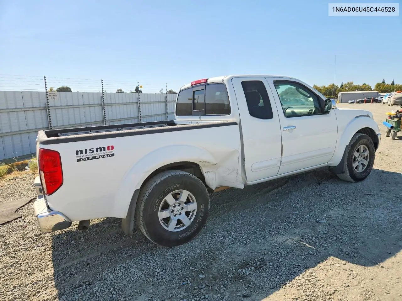 2005 NISSAN NAVARA (FRONTIER) VIN 1N6AD06U45C446528 — фото 3