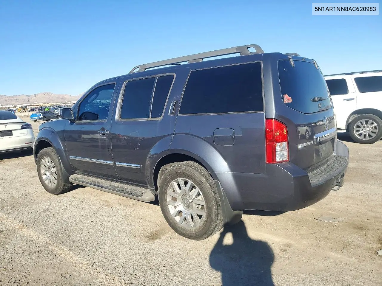 2010 NISSAN PATHFINDER VIN 5N1AR1NN8AC620983 — фото 2