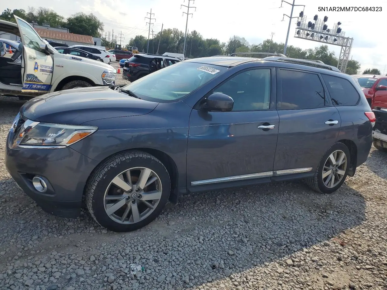NISSAN PATHFINDER 2013, VIN 5N1AR2MM7DC684323