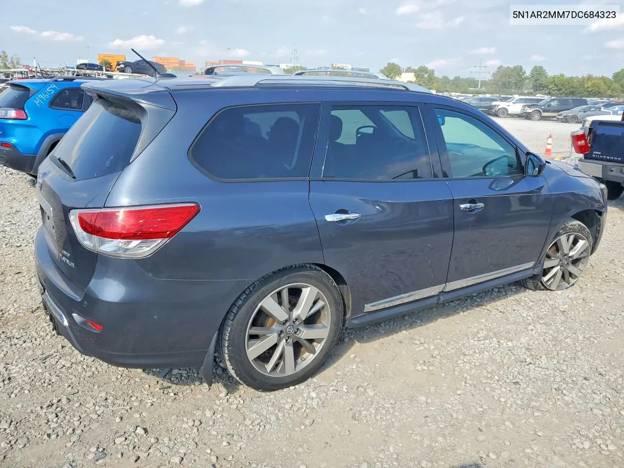 2013 NISSAN PATHFINDER VIN 5N1AR2MM7DC684323 — фото 3