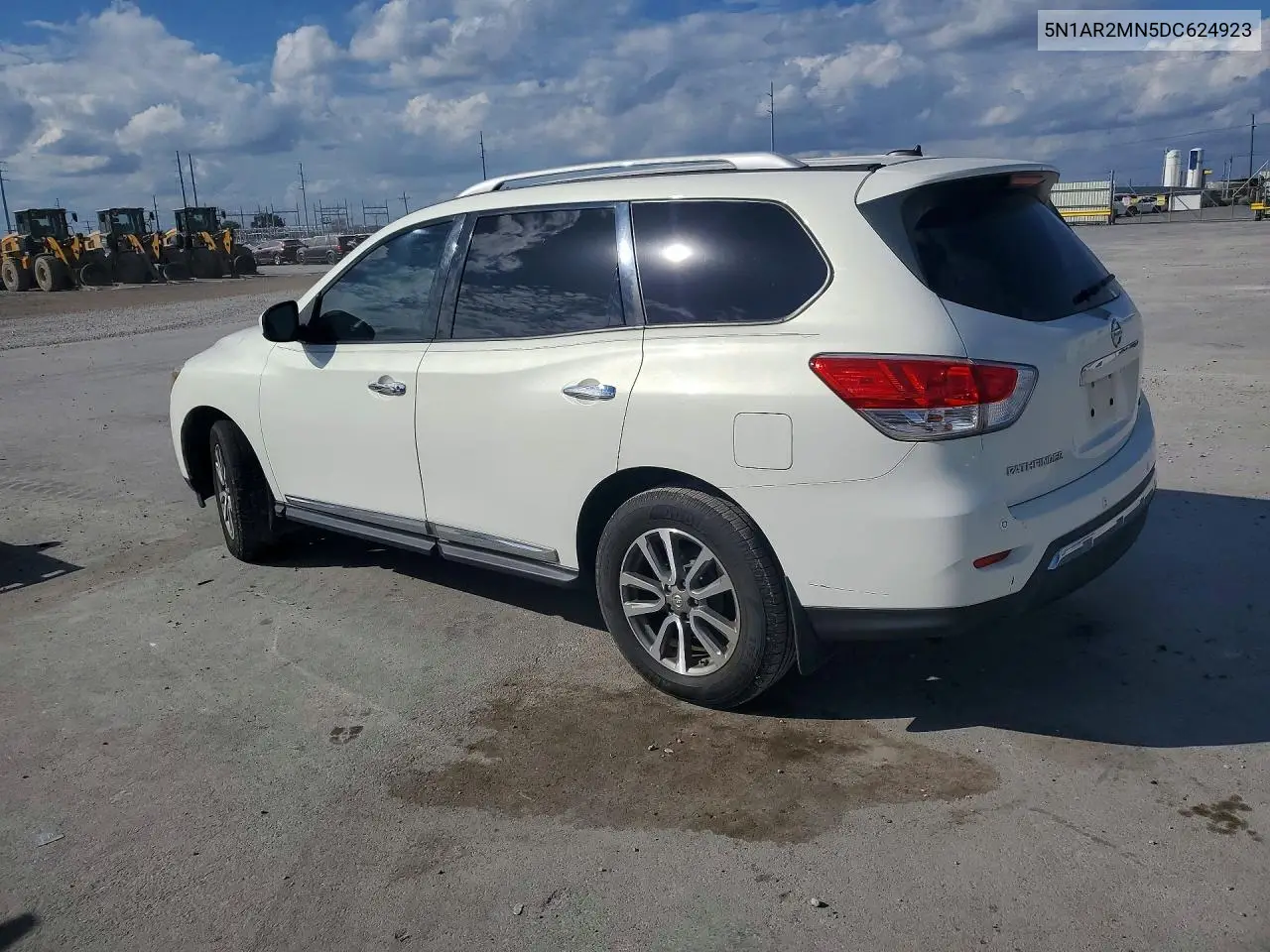 2013 NISSAN PATHFINDER VIN 5N1AR2MN5DC624923 — фото 2